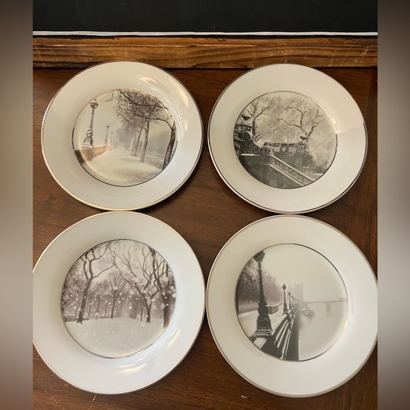 Williams Sonoma Other - Set Of 4 Williams-Sonoma Snowing Scene Plates, 8" Diameter (Rare)